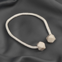 Подхват для штор &laquo;Камушки&raquo;, d = 3 &times; 51 см, цвет молочный