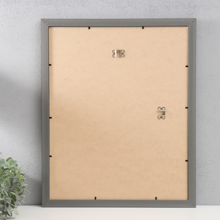 Фоторамка пластик "МИРАМ" 40х50 см грецкий орех (пластиковый экран)