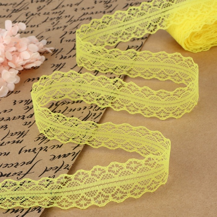 Кружево капроновое, 30 мм &times; 10 &plusmn; 1 м, цвет жёлтый