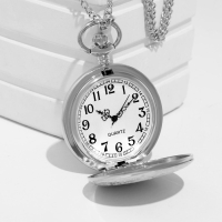Часы карманные "Классика", кварцевые, цепочка l-37 см, d-4.5 см Часы карманные "Классика", кварцевые, цепочка l-37 см, d-4.5 см