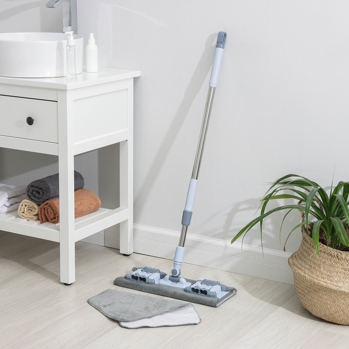 Швабра для мытья пола плоская Доляна, 2 насадки из микрофибры, телескопическая стальная ручка, 41&times;15&times;92(136) см