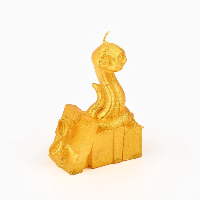 Свеча новогодняя &laquo;Змейка с подарком&raquo;, на Новый год, золотая 77 х 61 х 35