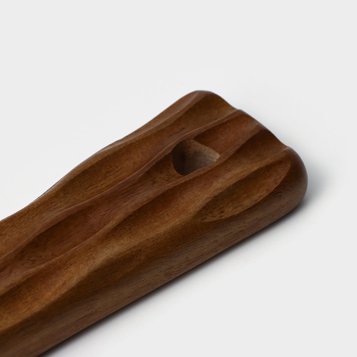 Доска разделочная с ручкой &laquo;Рельеф&raquo;, 36&times;22&times;1,5 см, акация