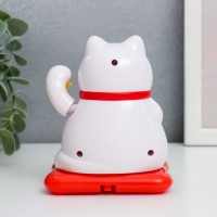 Маятник пластик от солнечной батареи "Кот манэки-нэко косынка с цветами" белый 9,5х10х9,5 см 73535 Маятник пластик от солнечной батареи "Кот манэки-нэко косынка с цветами" белый 9,5х10х9,5 см 73535