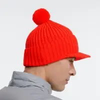 Вязаная шапка с козырьком Peaky, красная (кармин)