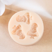 Новогодний молд силикон "Дед Морозы" изделия: 2,2х1,6х0,6, 2,2х1,6х0,6, 2,2х1,6х0,6 см