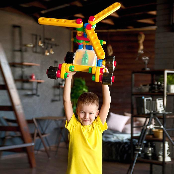 Конструктор &laquo;На взлёт&raquo;, 196 деталей