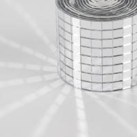 Зеркальная мозайка клеевая, 0,5 × 0,5 см, 8 рядов 4 см × 1 м, серебряное стекло Зеркальная мозайка клеевая, 0,5 × 0,5 см, 8 рядов 4 см × 1 м, серебряное стекло