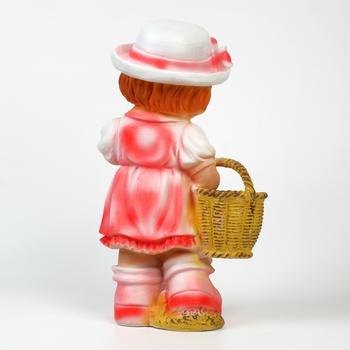 Садовая фигура "Девочка Лиза с корзинкой" 40х18х13см