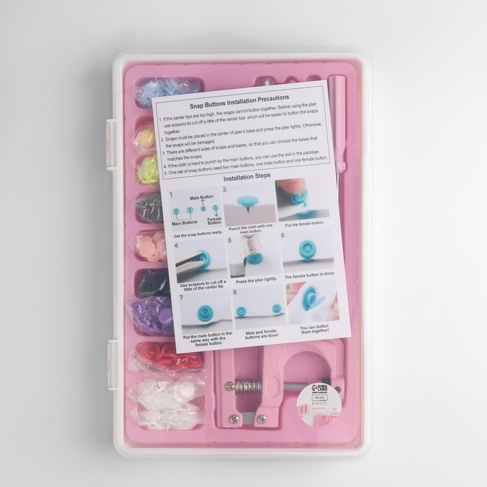 Набор для установки пластиковых кнопок: кнопки, d = 13 мм, 100 шт, щипцы, шило, отвёртка, пинцет, в органайзере Набор для установки пластиковых кнопок: кнопки, d = 13 мм, 100 шт, щипцы, шило, отвёртка, пинцет, в органайзере