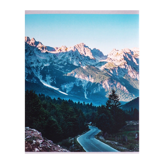 Комплект тетрадей из 4 штук, 96 листов в клетку Calligrata Комплект тетрадей из 4 штук, 96 листов в клетку Calligrata "Дорога в горах", обложка мелованный картон, матовая ламинация + выборочный УФ-лак, блок офсет