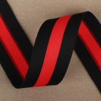 Тесьма трикотажная лампас 30 мм, 9,1 ± 0,5 м, цвет чёрный/красный Тесьма трикотажная лампас 30 мм, 9,1 ± 0,5 м, цвет чёрный/красный