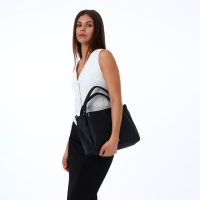 Сумка женская на молнии, цвет чёрный Сумка женская на молнии, цвет чёрный