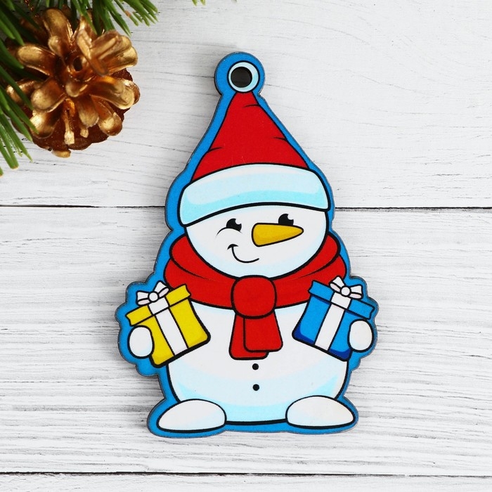 Ёлочные игрушки новогодние &laquo;Новый год: Цветные&raquo;, в деревянной коробке с гравировкой, 6 шт