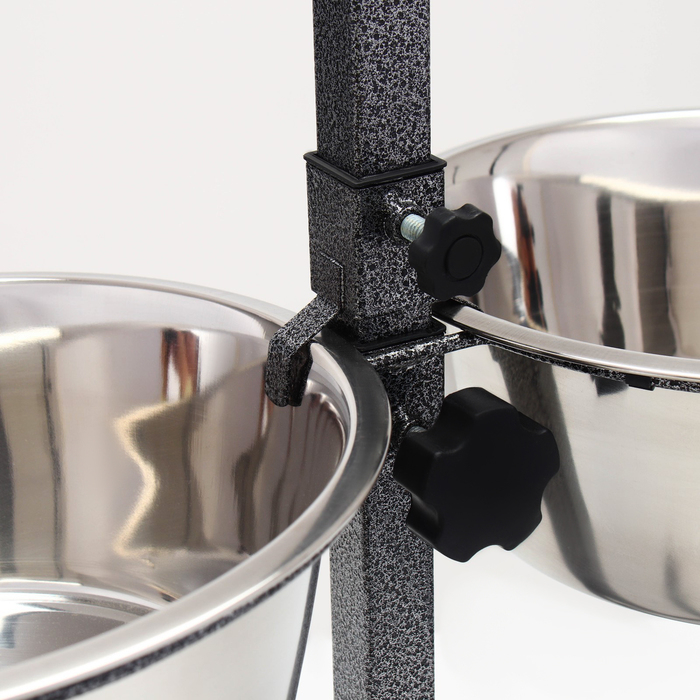 Регулируемая подставка с 2 мисками по 4 л, высота подставки 40 см Регулируемая подставка с 2 мисками по 4 л, высота подставки 40 см