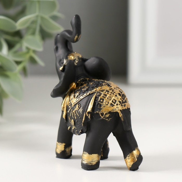 Сувенир полистоун "Чёрный слон в золотой богатой попоне" 6,5х3,5х7,7 см