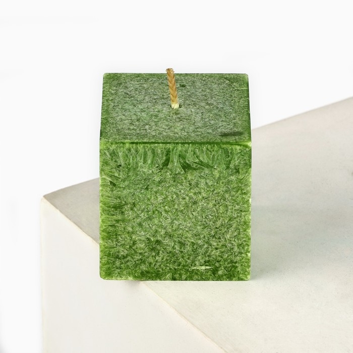 Свеча интерьерная новогодняя &laquo;Чудес&raquo; на Новый год, зеленая, 5 х 5 см