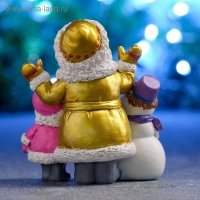 Новогодняя фигура "Дед Мороз cнеговик и девочка" МИКС 10х6х11см Новогодняя фигура "Дед Мороз cнеговик и девочка" МИКС 10х6х11см