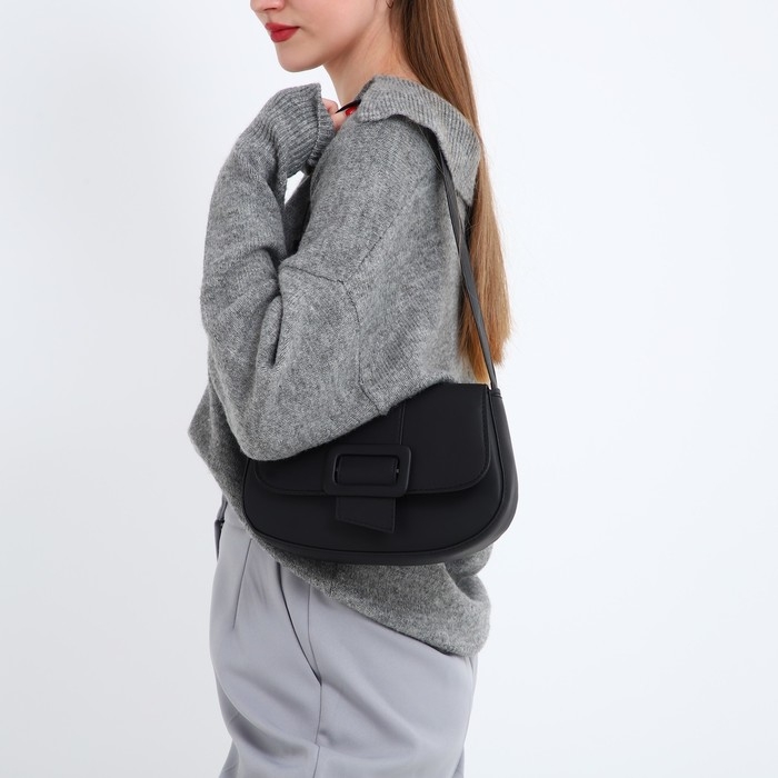 Сумка женская на плечо, цвет черный 25*16*6 см