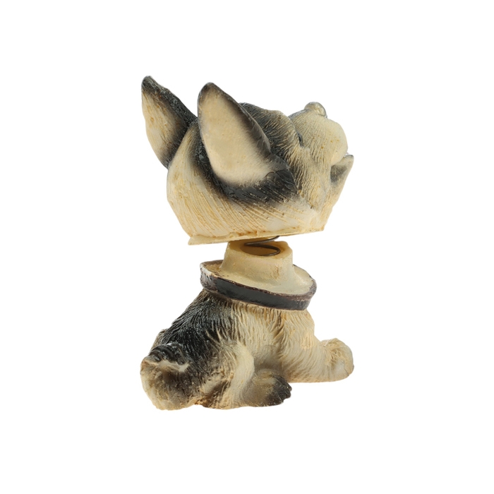 Собака на панель авто, качающая головой, мини, дворняжка Собака на панель авто, качающая головой, мини, дворняжка