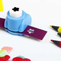 Набор фигурных дыроколов в сундуке 14 шт МИКС Набор фигурных дыроколов в сундуке 14 шт МИКС