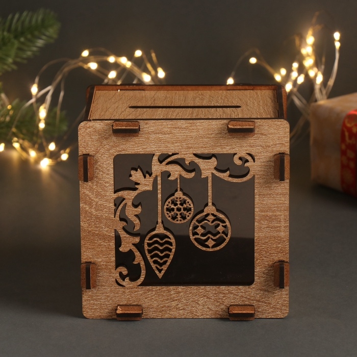 Новогодняя копилка Новогодняя копилка "Новогодние игрушки" 12х12х9 см