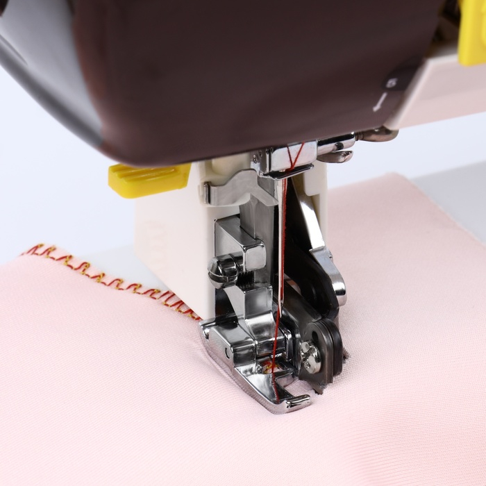 Лапка для швейных машин, с боковым ножом для обрезки края, 7,2 × 3 × 3,7 см Лапка для швейных машин, с боковым ножом для обрезки края, 7,2 × 3 × 3,7 см