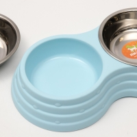 Миска металлическая двойная на пластиковом основании 2 х 160 мл, 25 х 14 х 5 см, голубая Миска металлическая двойная на пластиковом основании 2 х 160 мл, 25 х 14 х 5 см, голубая
