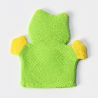 Мочалка - варежка детская для купания Доляна «Лягушонок», 20 см Мочалка - варежка детская для купания Доляна «Лягушонок», 20 см