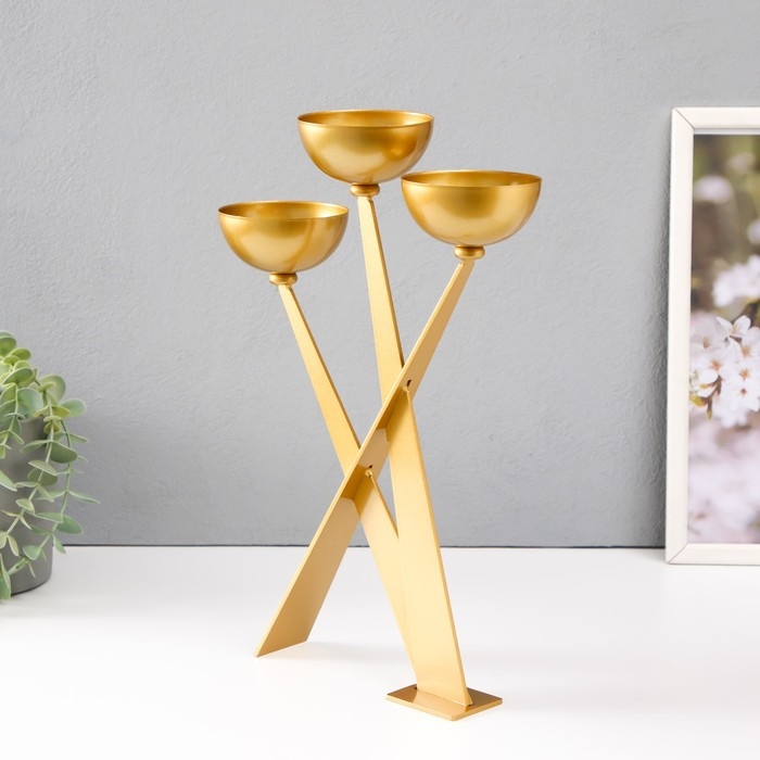 Подсвечник металл на 3 свечи d=8 см Подсвечник металл на 3 свечи d=8 см "Николь" 23х8х33,5 см