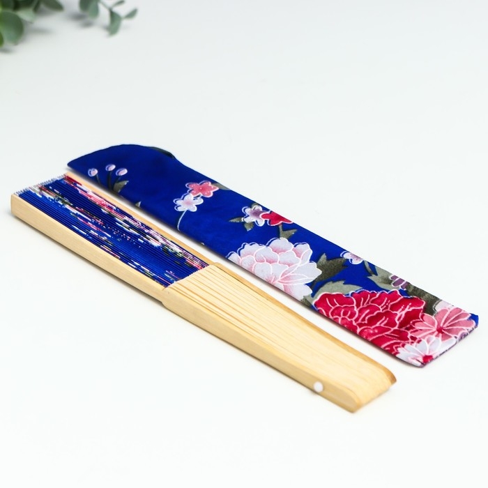 Веер бамбук, текстиль h=21 см Веер бамбук, текстиль h=21 см "Цветы" с чехлом, синий