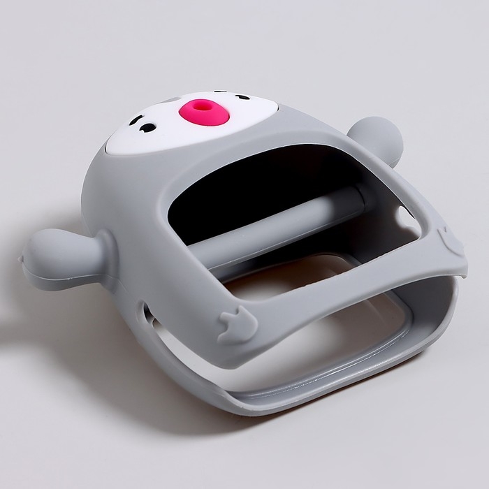 Прорезыватель зубной «Пингвинёнок», в форме соска c ручкой, цвет серый Прорезыватель зубной «Пингвинёнок», в форме соска c ручкой, цвет серый