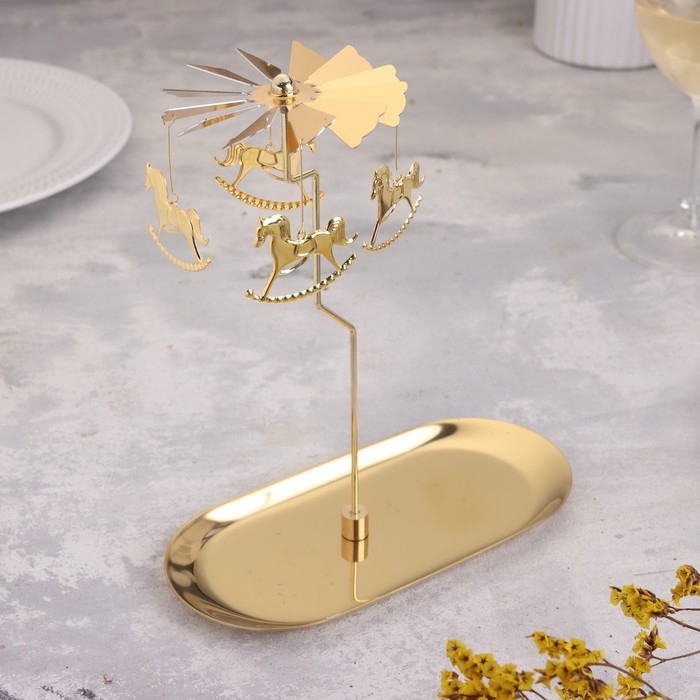 Подсвечник Подсвечник "Карусель с лошадками", золотая, металл, 8,5 х 18 см