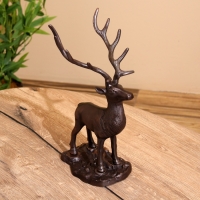 Сувенир "Олень" алюминий 17х16х34 см Сувенир "Олень" алюминий 17х16х34 см