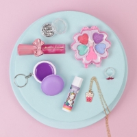 Набор детской косметики &laquo;Будь стильной&raquo;, тени, блеск для губ, бальзам для губ, глиттер, кольцо, подвеска