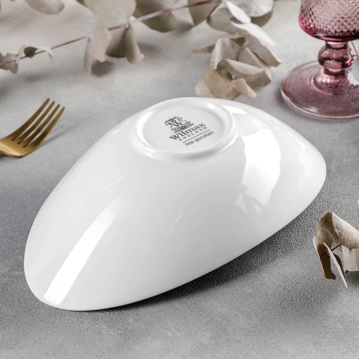 Салатник фарфоровый Wilmax Olivia, 0,6 л, 25,5&times;15&times;7,5 см, цвет белый