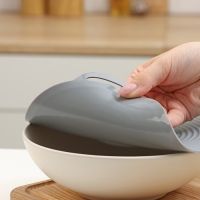 Крышка универсальная Доляна, силикон, d=20 см, цвет серый Крышка универсальная Доляна, силикон, d=20 см, цвет серый