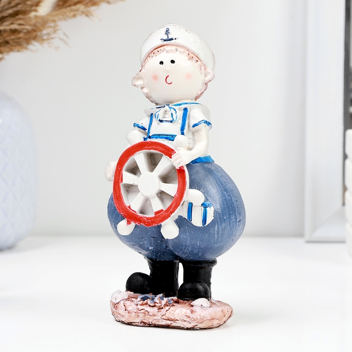 Фигура Фигура "Мальчик моряк за штурвалом" 18х8х7см