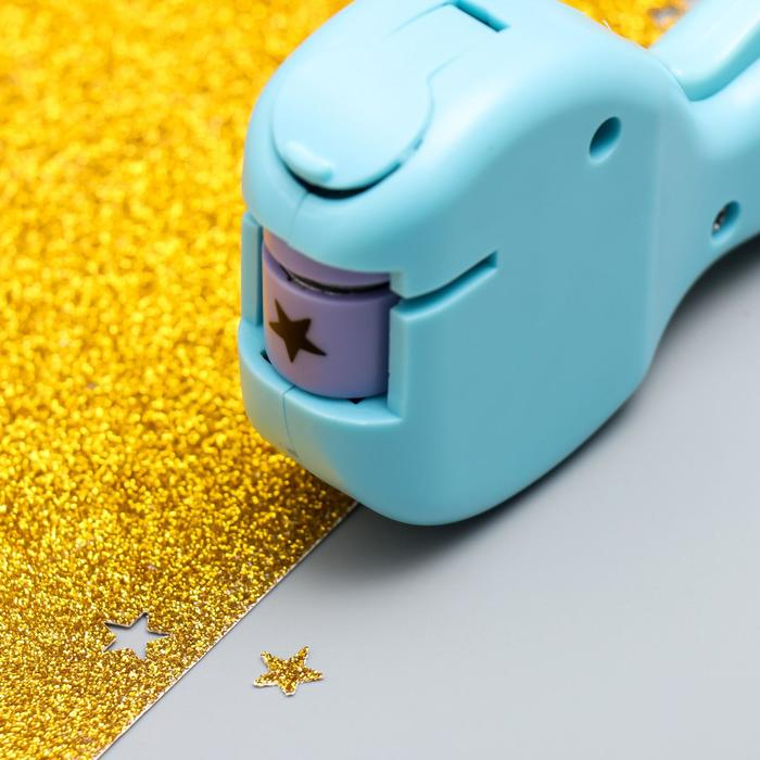 Набор фигурных дыроколов в сундучке, 36 шт с держателем МИКС Набор фигурных дыроколов в сундучке, 36 шт с держателем МИКС