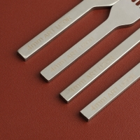 Набор строчных ромбовидных пробойников для кожи, шаг = 4 мм, 4 шт, цвет никель Набор строчных ромбовидных пробойников для кожи, шаг = 4 мм, 4 шт, цвет никель