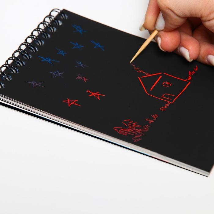 Гравюра-блокнот со штихелем, 10 листов, наклейки, Человек-паук Гравюра-блокнот со штихелем, 10 листов, наклейки, Человек-паук