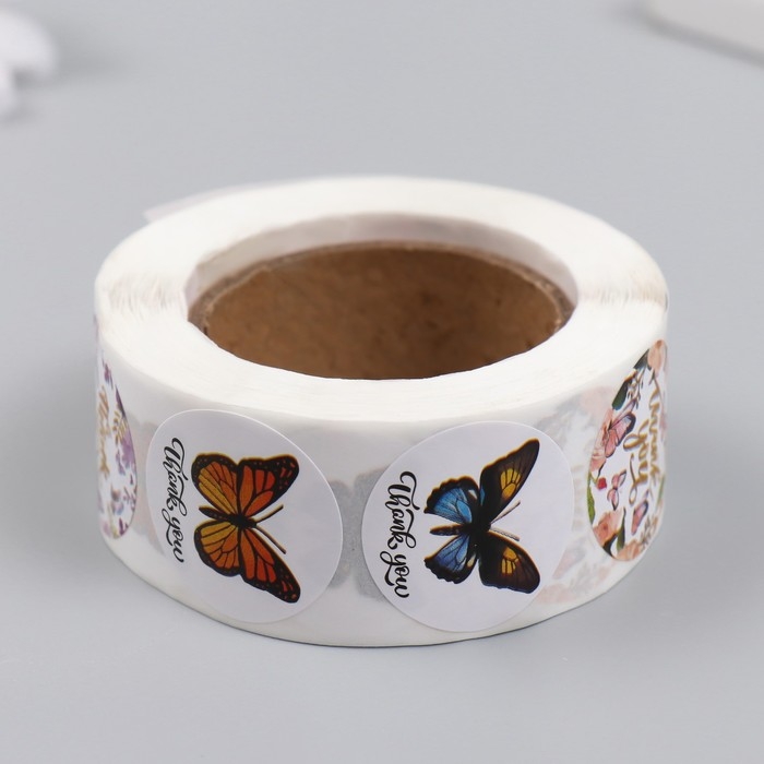 Наклейка бумага "Бабочки. Спасибо" d=2,5 см 500 шт в рулоне