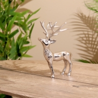 Сувенир "Олень" алюминий 13х10х20 см Сувенир "Олень" алюминий 13х10х20 см