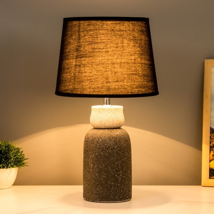 Настольная лампа "Патара" E14 40Вт серый 22х22х32 см RISALUX