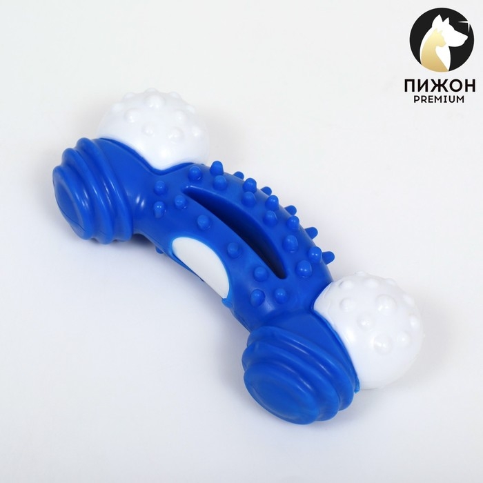Игрушка двухслойная (твердый и мягкий пластик) Игрушка двухслойная (твердый и мягкий пластик) "Изогнутая кость", 13 см синяя