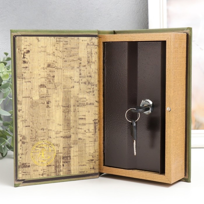 Сейф-книга дерево кожзам Сейф-книга дерево кожзам "Джонатан Свифт. Путешествия Гулливера" 21х13х5 см