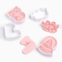 Новый год. Набор форм для печенья &laquo;Узор на окнах&raquo;, пластик, 4 шт