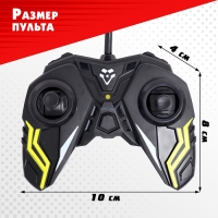 Машина радиоуправляемая &laquo;Купе&raquo;, 1:24, световые эффекты, работает от батареек, цвет красный