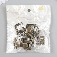 Замок металл для шкатулки бронза + гвозд. набор 5 шт 3,6х2,5 см Замок металл для шкатулки бронза + гвозд. набор 5 шт 3,6х2,5 см