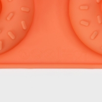 Форма для выпечки Доляна &laquo;Сладости.Пончики с кунжутом&raquo;, силикон, 28,5&times;17 см, 8 ячеек (d=6,3 см), цвет оранжевый